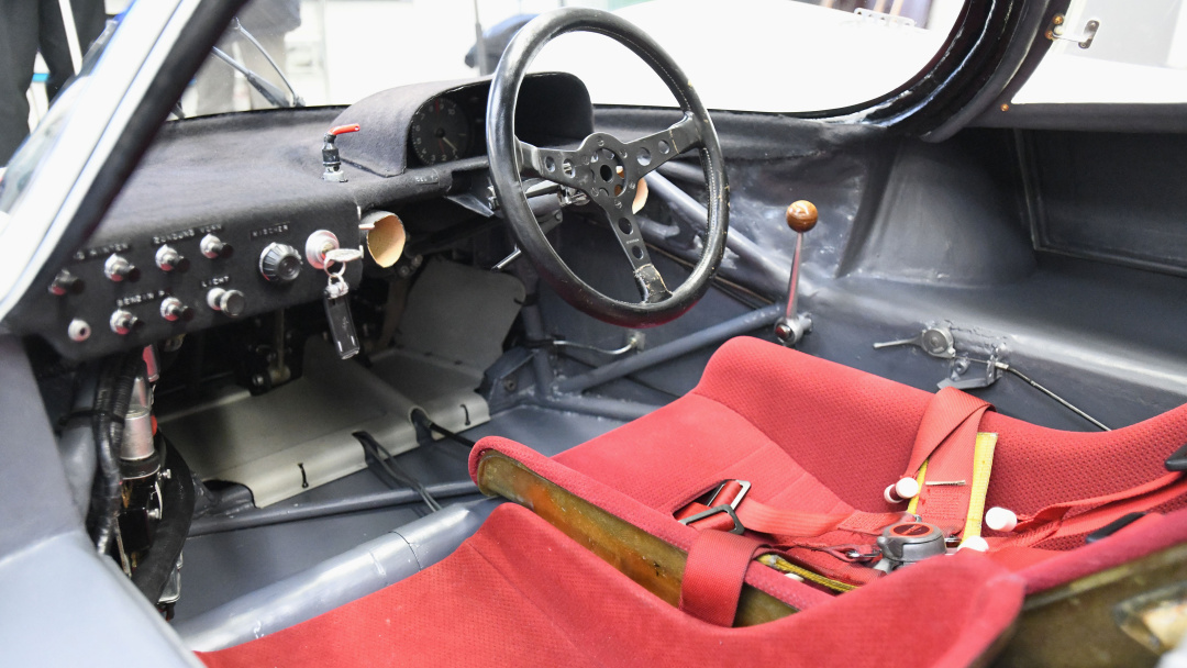 SMALL_high_disassembling_and_restoring_the_917_001_2019_porsche_ag (7)